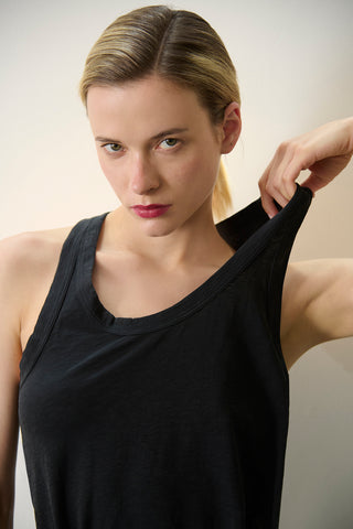 Musculosa Cassis en Pima Negra