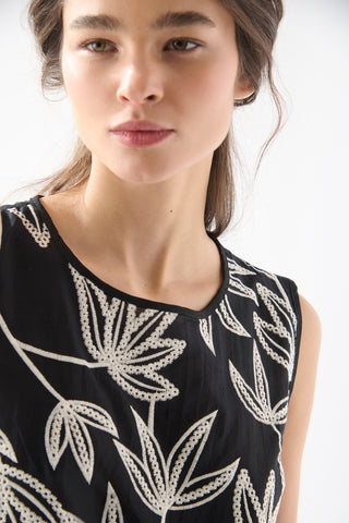 Top Broderie Hojas Blanco y Negro