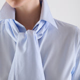 Camisa Leonor Celeste Textura Brillante