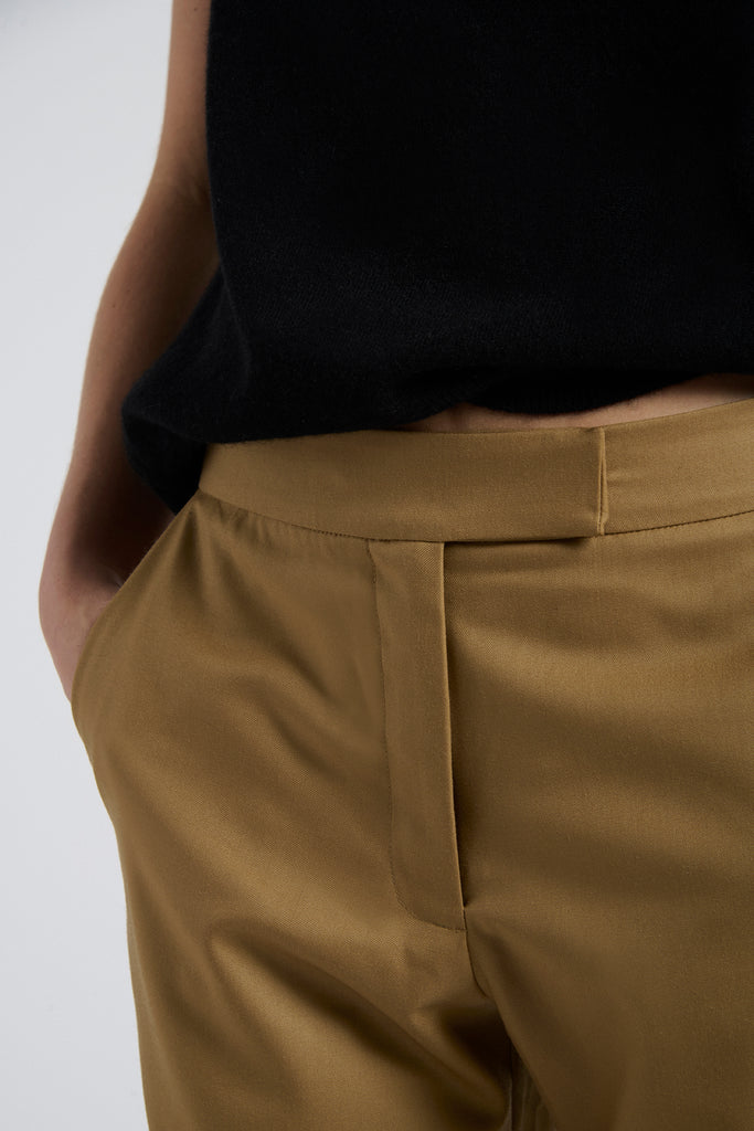 Pantalón Grace Lana Super 140 Camel