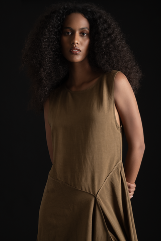 Vestido Uma Tostado